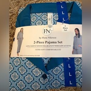 Flora Nikrooz Blue Patterned Pajama Set